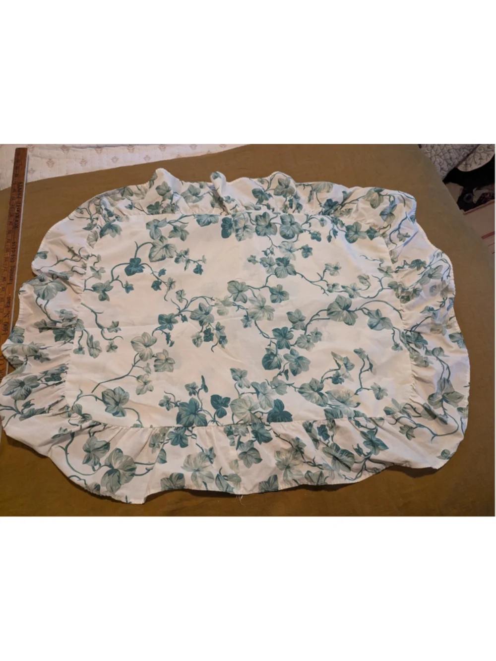 vintage ruffle sham ivy pattern set
